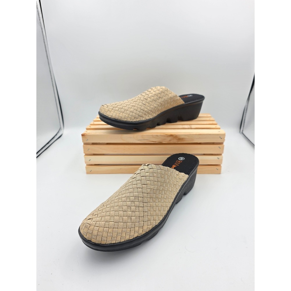 Bernie Mev Comfi Mules Womens 38/7 Gold Woven Elastic Memory Foam Wedge Slides